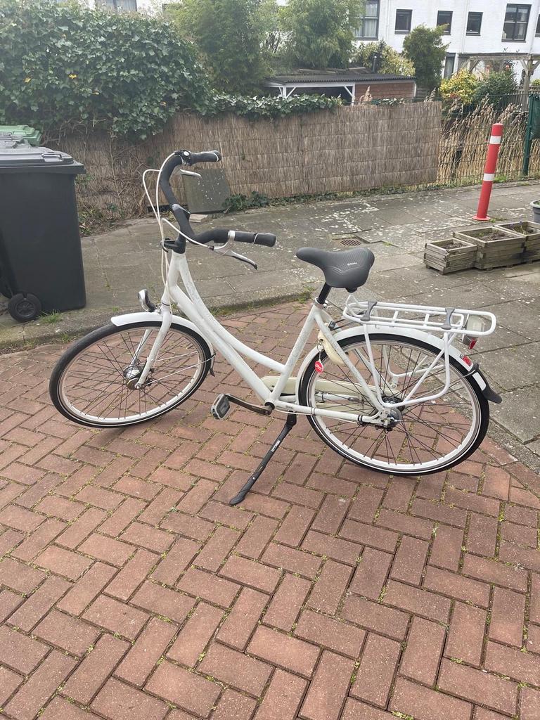 Witte Gazelle Omafiets 28 inch met 2 versnellingen, Fietsen en Brommers, Fietsen | Dames | Omafietsen, 53 tot 56 cm, Ophalen of Verzenden