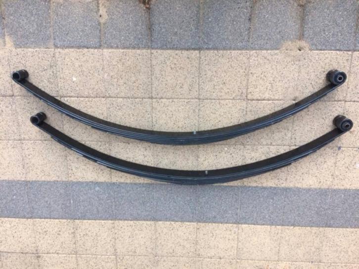 Te koop mooie set bladveren, Auto-onderdelen, Ophanging en Onderstel, Gebruikt, Ophalen