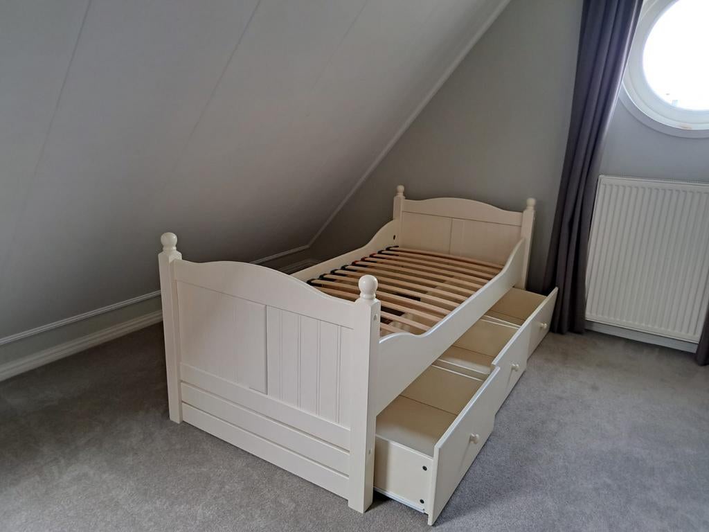 Bed met 3 lades - 90x200 cm, Huis en Inrichting, Slaapkamer | Bedden, Ophalen, Gebruikt, 90 cm, Eenpersoons