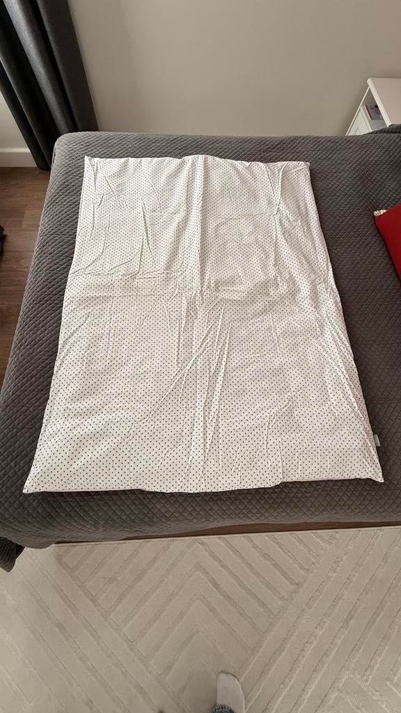 Dekbed 100x135cm + 3 sets baby/peuter beddengoed, Gebruikt, Meisje, Ophalen of Verzenden, Deken of Dekbed