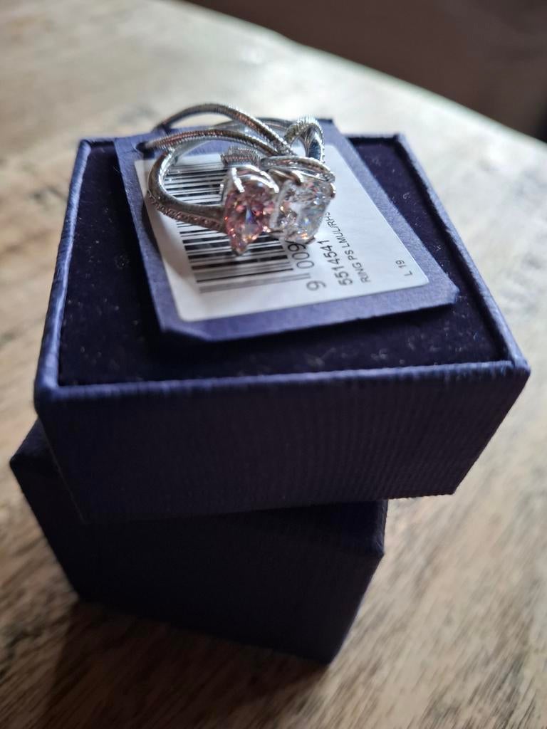 Swarovski ring maat 55 met bijhorende doos, ongedragen, Ophalen of Verzenden, Swarovski, ., .