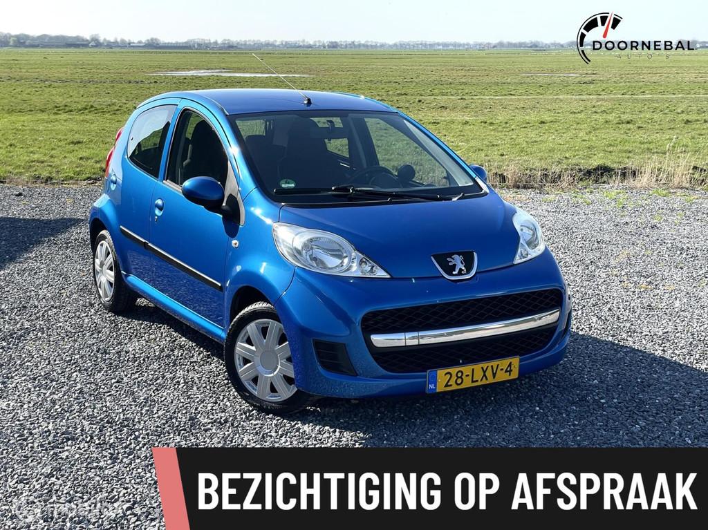 Peugeot 107 1.0-12V XS / AIRCO / NWE APK / KEURIG !, Voorwielaandrijving, Stof, Gebruikt, Zwart