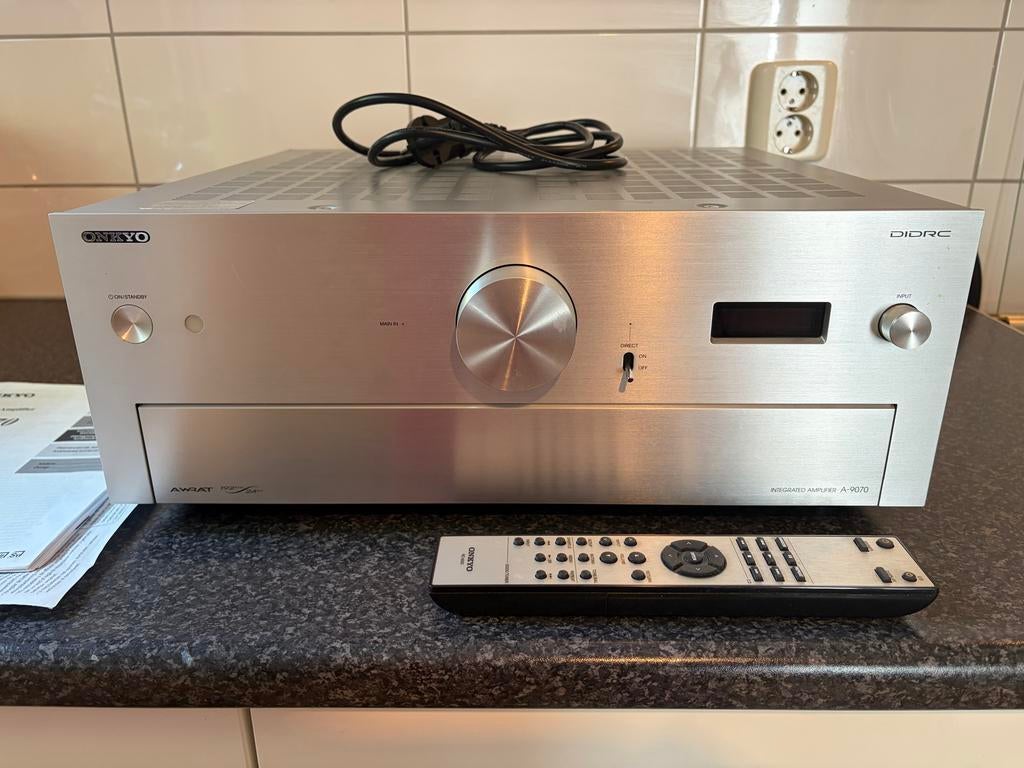 Onkyo A-9070 Geïntegreerde Stereo Versterker, Audio, Tv en Foto, Versterkers en Receivers, Ophalen, Zo goed als nieuw, 120 watt of meer