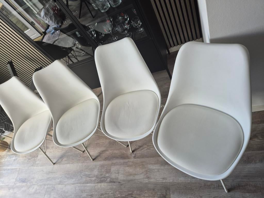4 witte eetkamerstoelen, Ophalen, Gebruikt, Wit, Vier
