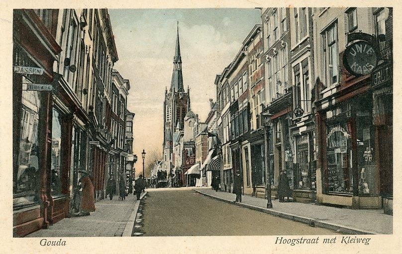 GOUDA – Hoogstraat met Kleiweg en kerk 1925 (DR005), Verzenden, 1920 tot 1940, Gelopen, Zuid-Holland