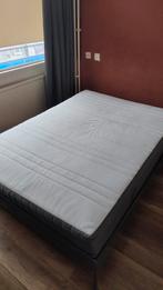 Bedframe met matras en matrasbeschermer, Ophalen, Wit, 140 cm, Twijfelaar