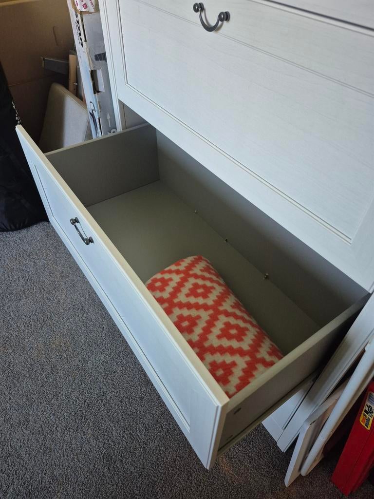 IKEA ladekast - zo goed als nieuw, 100 tot 150 cm, Zo goed als nieuw, 3 of 4 laden, 25 tot 50 cm