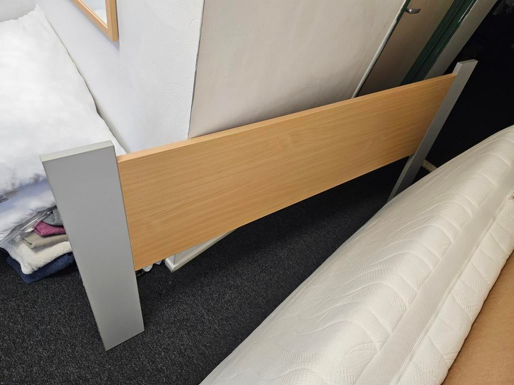 2-persoons bed hoofdbord - GRATIS AF TE HALEN, Huis en Inrichting, Slaapkamer | Bedden, Gebruikt, Overige kleuren, Tweepersoons