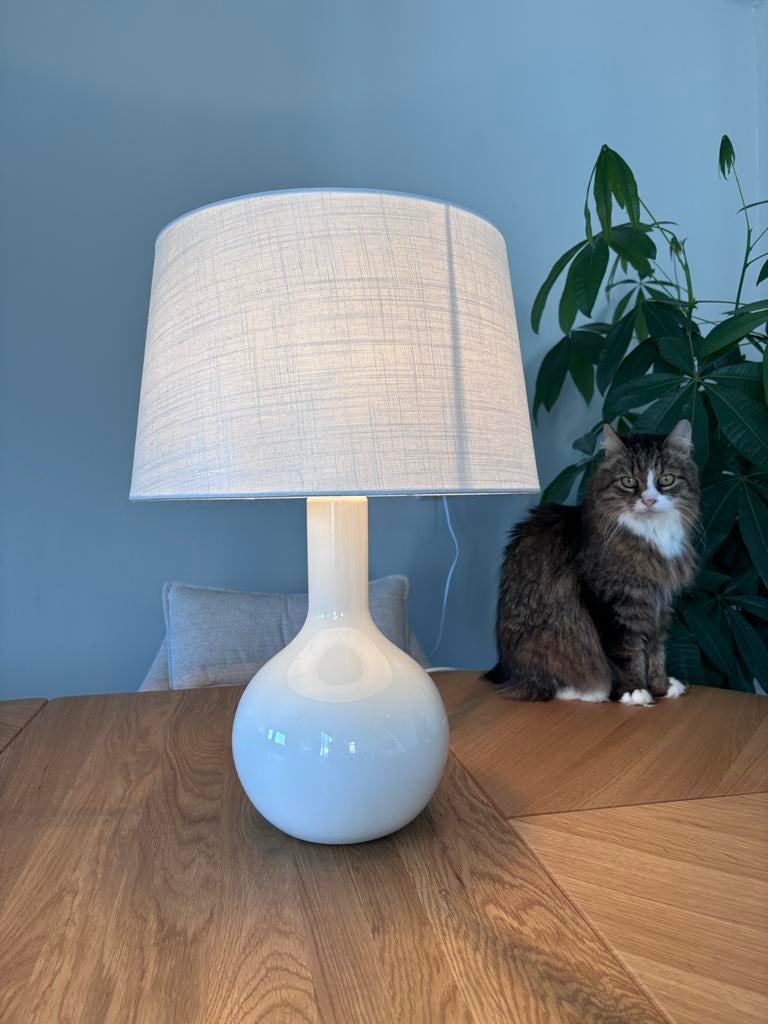 Moderne tafellamp met witte stoffen kap, Ophalen, Zo goed als nieuw, Overige materialen, 50 tot 75 cm