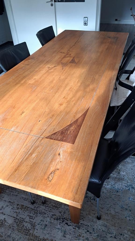 Houten eettafel met bewerkt blad, Gebruikt, 200 cm of meer, Rechthoekig, 50 tot 100 cm