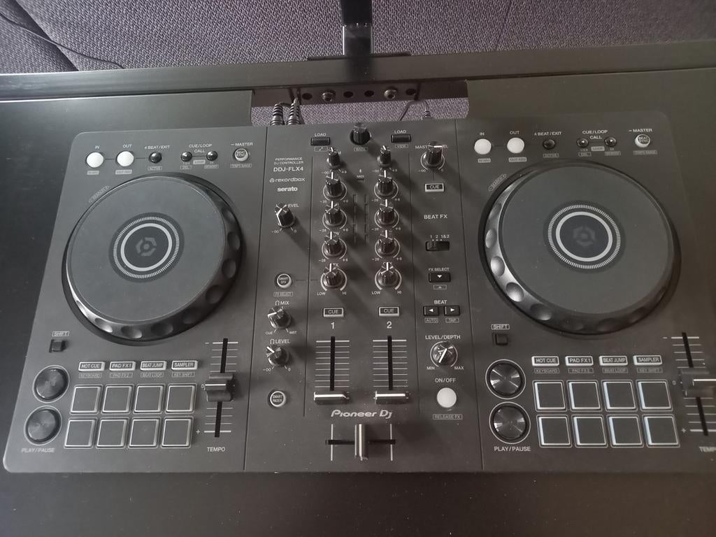 Pioneer DDJ-FLX4 inclusief Innox DJ booth, Muziek en Instrumenten, Dj-sets en Draaitafels, Ophalen, Zo goed als nieuw, Pioneer