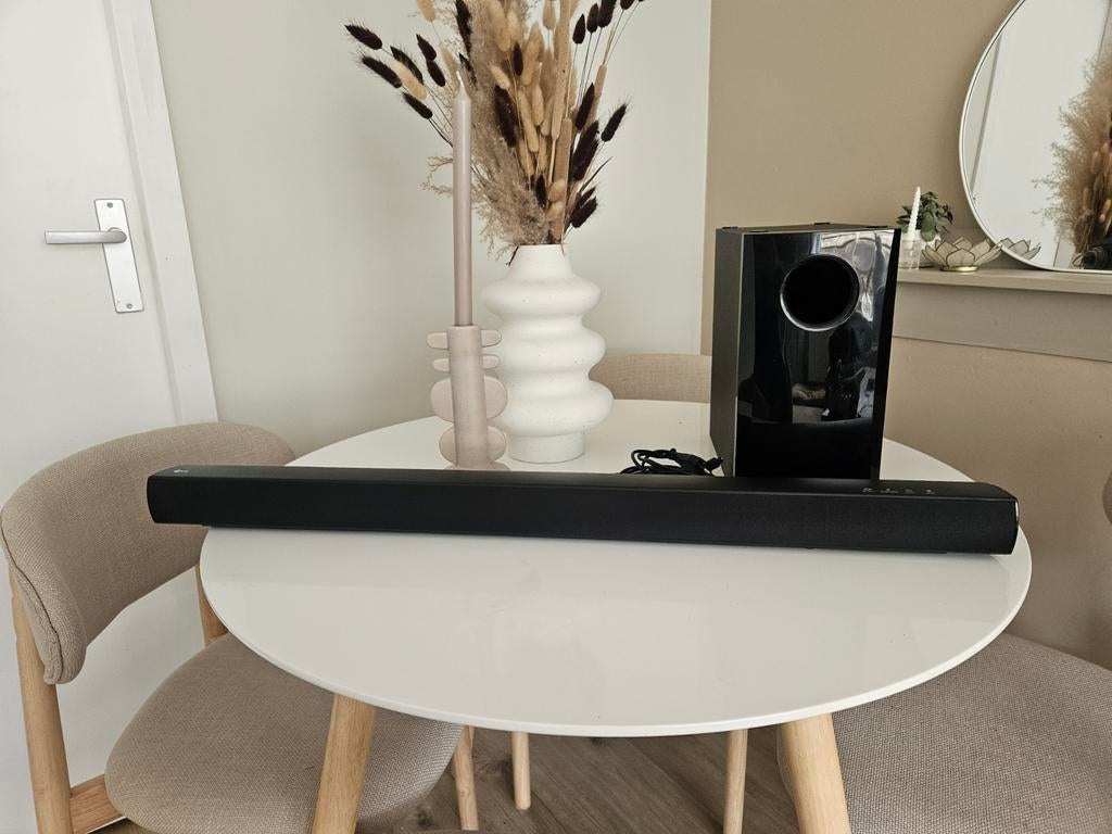 LG soundbar SH2 met subwoofer, Audio, Tv en Foto, Soundbars, Ophalen