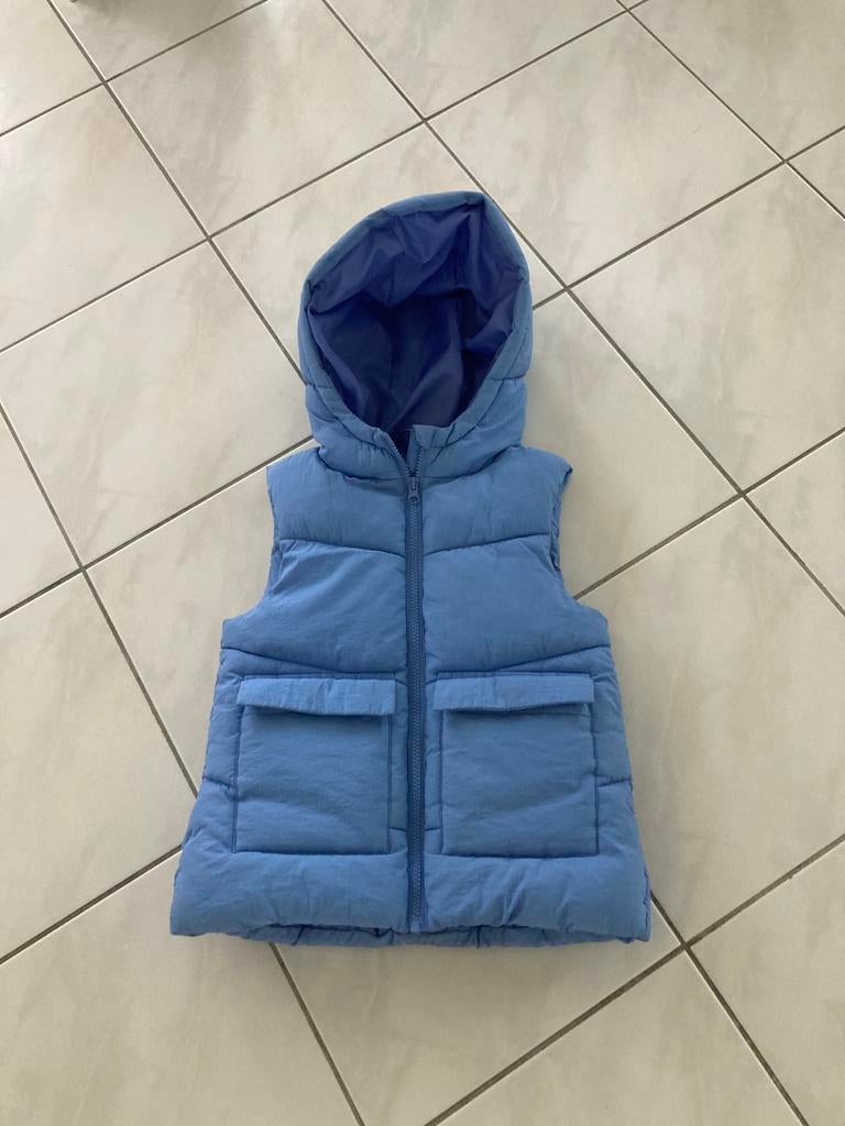 7. STUKS. KINDERJASSEN/ BODYWARMERS. Maat:  128, Ophalen, Zo goed als nieuw, Jas