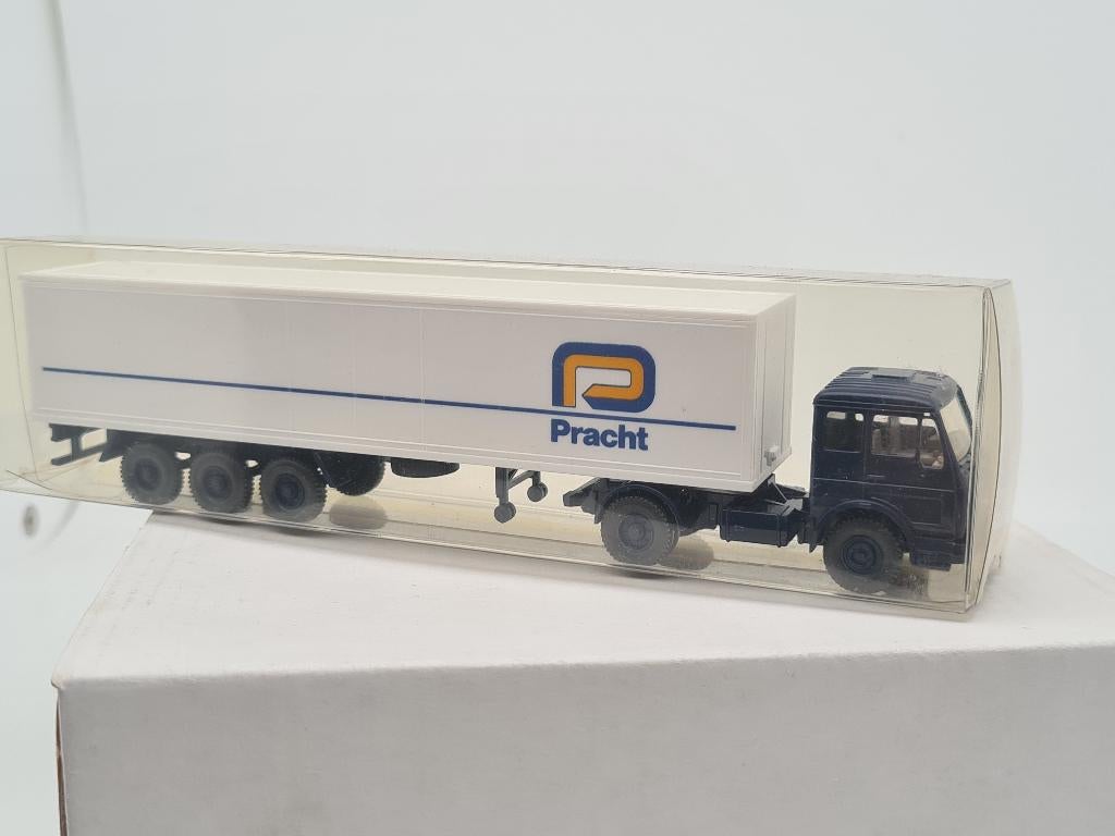 Mercedes vrachtwagen Spedition Pracht - Wiking 1/87, Hobby en Vrije tijd, Verzenden, Zo goed als nieuw, Bus of Vrachtwagen, Wiking