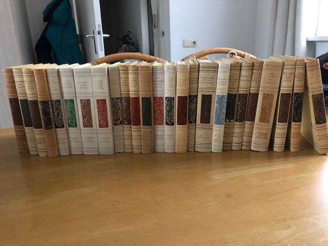 Te koop complete serie Baedeker voor de huisvrouw, Ophalen, Gelezen