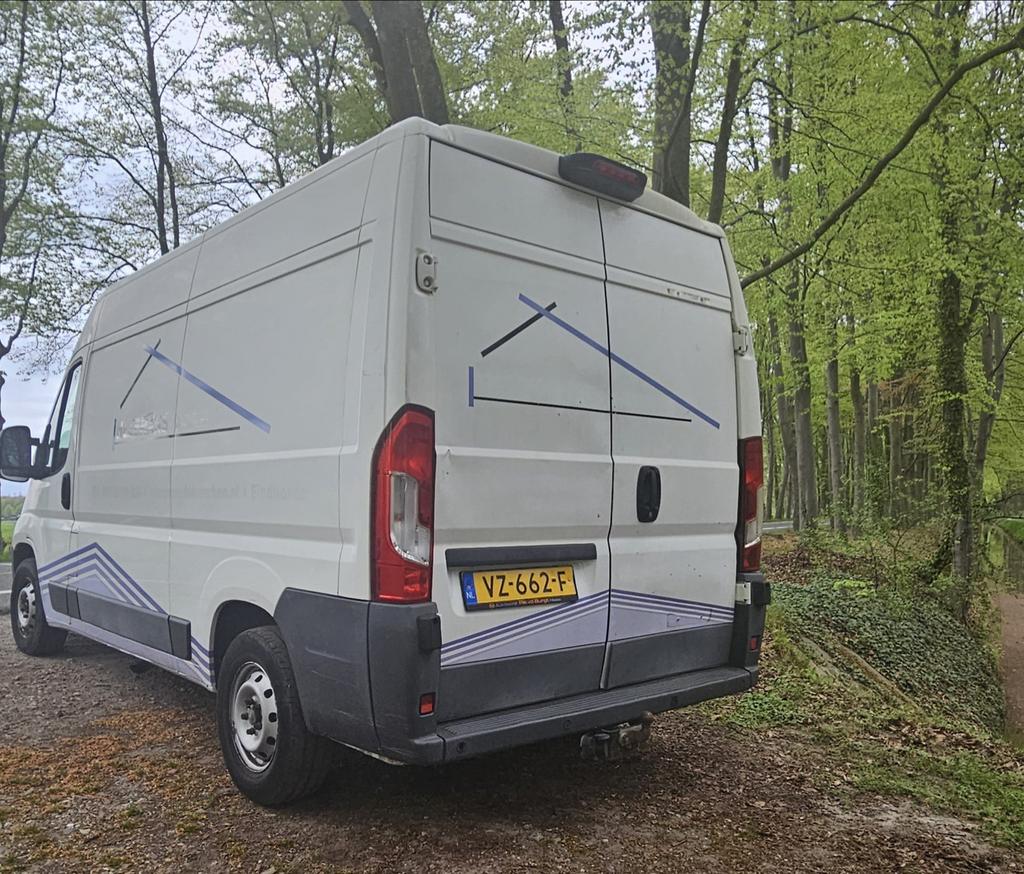 Peugeot Boxer GB 330 L2h2 Bluehdi 130PK 2016, Auto's, Bestelauto's, Voorwielaandrijving, 4 cilinders, Overige bekleding, Wit