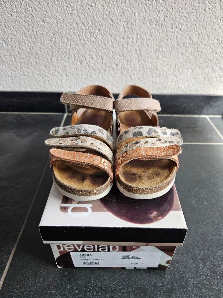 Nette Develab leren sandalen maat 30, Schoenen, Ophalen of Verzenden, Zo goed als nieuw, Develab