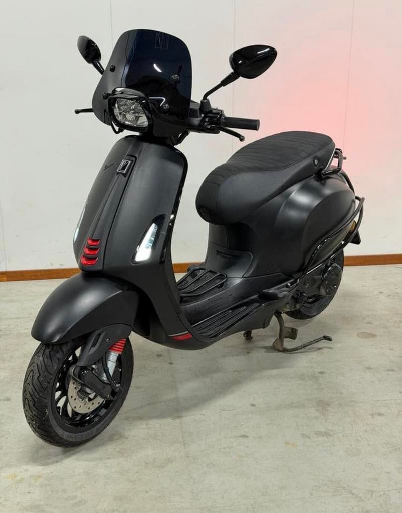 Vespa Sprint 2021! NOTTE ! Brom ! Led! 7000KM