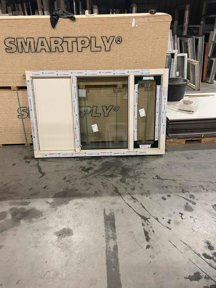 Nieuw kunststof kozijn 184*116, Tuin en Terras, Schuttingen, Zo goed als nieuw, Kunststof, Minder dan 1 meter, Minder dan 3 meter