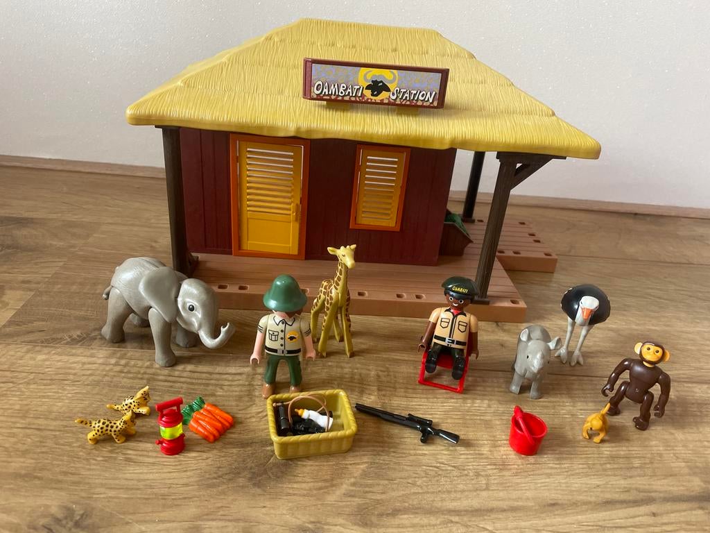 Playmobil 5907 Oambati Station met Dieren en Figuren, Kinderen en Baby's, Speelgoed | Playmobil, Ophalen of Verzenden, Gebruikt