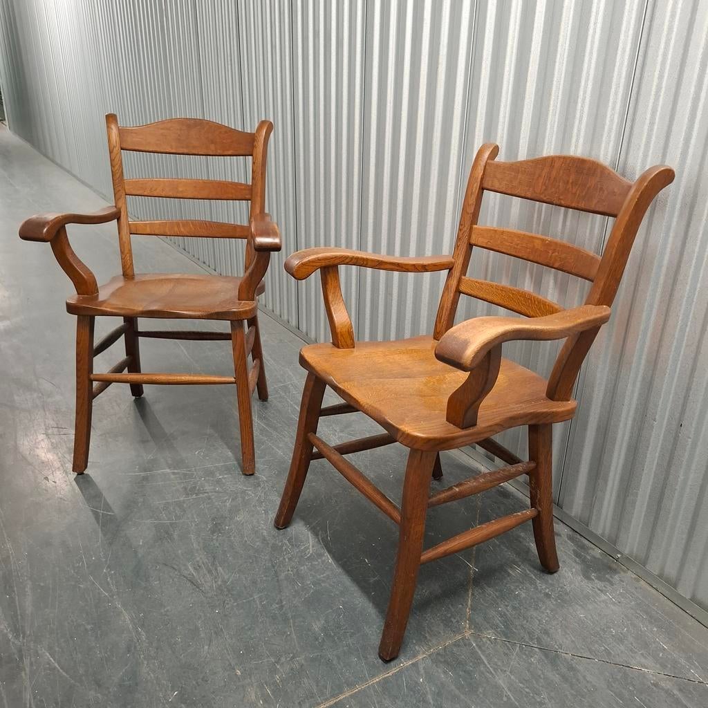 Vintage brocante grote solide massief eikenhouten stoelen, Huis en Inrichting, Stoelen, Ophalen, Twee, Bruin, Vintage design Mid Century jaren 30 40 50 60 70