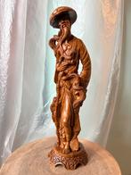 Houten beeld van gelukkige Chinese man met draken, Antiek en Kunst, Kunst | Beelden en Houtsnijwerken, Ophalen of Verzenden