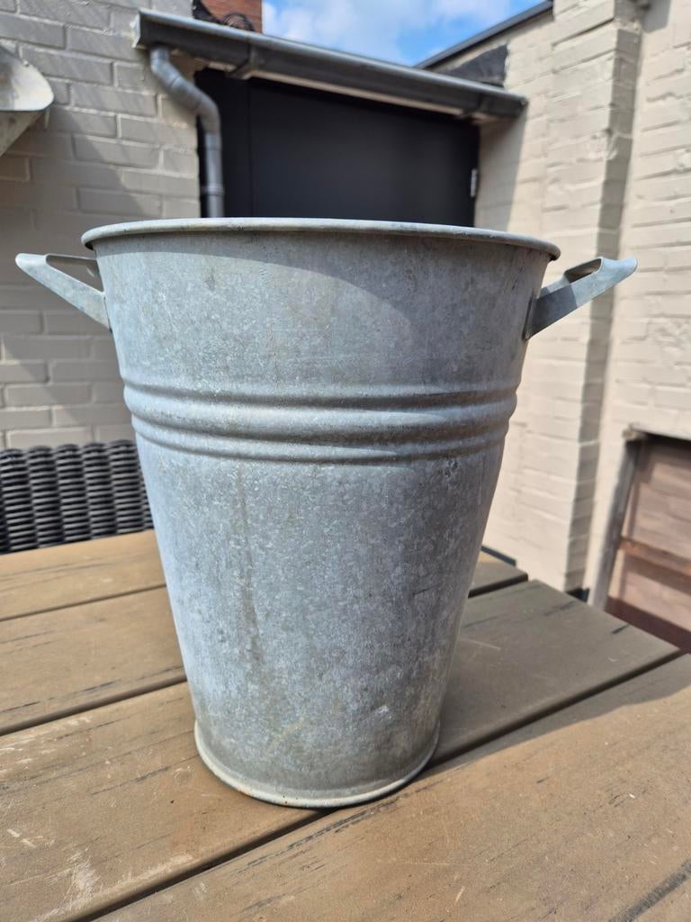 Zinken emmer / bloempot - Hoog model met handvaten, Gebruikt, Minder dan 60 cm, Rond, Ophalen of Verzenden