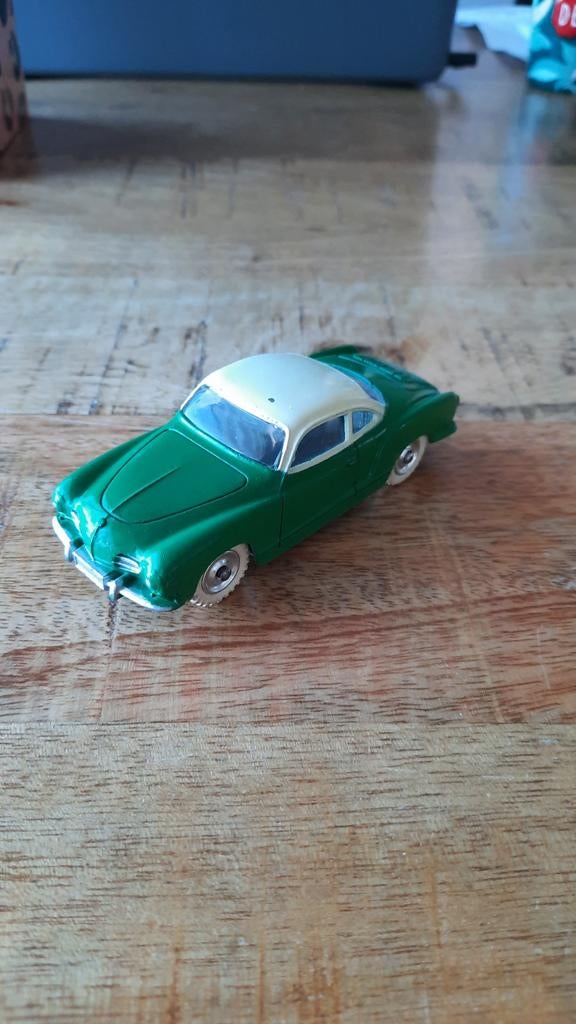 Dinky toys Volkswagen Karmann ghia., Ophalen of Verzenden, Zo goed als nieuw, Auto, Dinky Toys