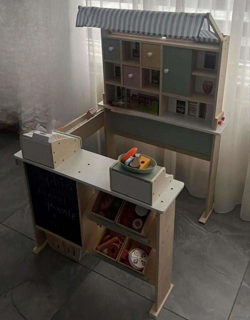 Winkel met alle toebehoren, Ophalen, Zo goed als nieuw, Meubelstuk of Keukentje