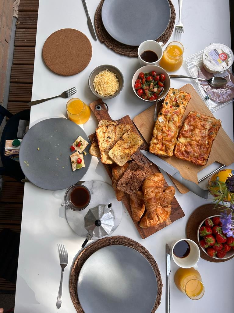 IKEA tafel, wit - 125x75x69 cm, Ophalen, Kunststof, Gebruikt, 100 tot 150 cm