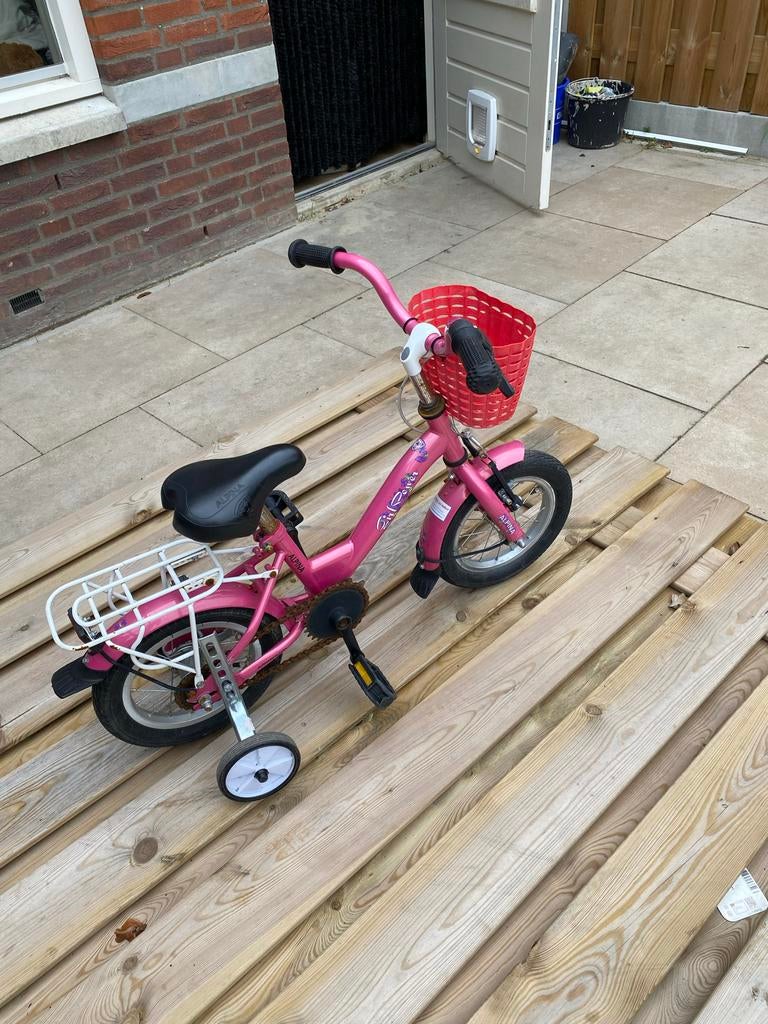 Roze alpina kinderfiets, Fietsen en Brommers, Fietsen | Kinderfietsjes, Ophalen, Gebruikt, Minder dan 16 inch