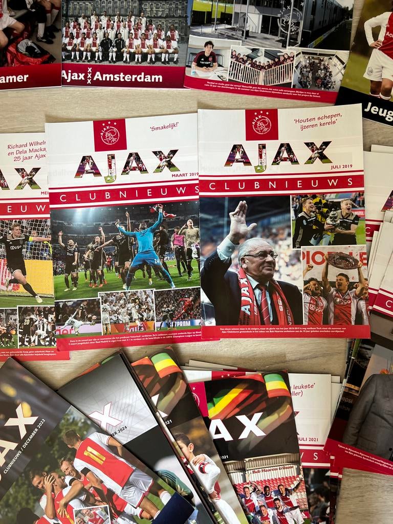 Ajax Clubnieuws: Diverse jaren (februari 2019 t/m 2025), Verzamelen, Ophalen of Verzenden, Gebruikt, Ajax, Boek of Tijdschrift
