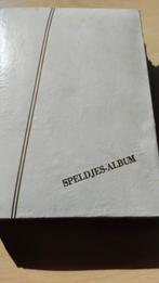 Grote verzameling speldjes - circa 220 stuks in album, Verzamelen, Speldjes, Pins en Buttons, Ophalen