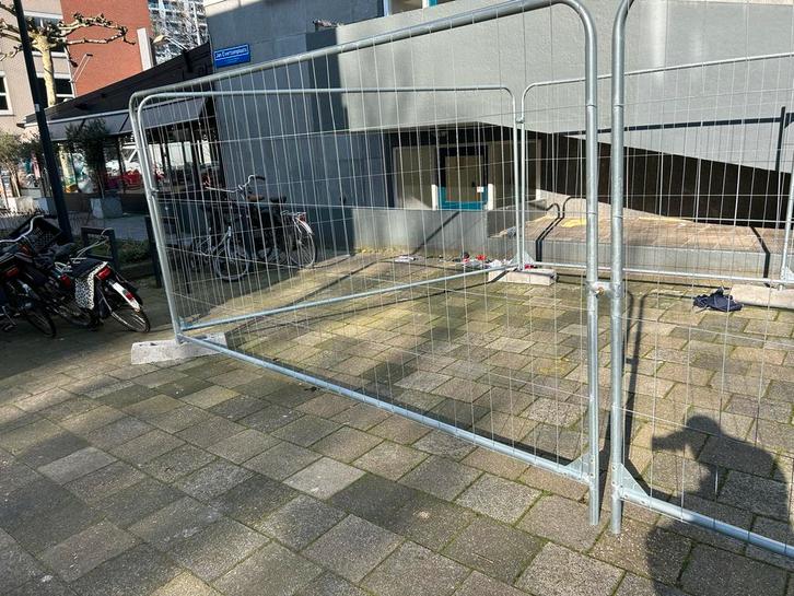 8 bouwhekken met betonblokken en koppelingen, Doe-het-zelf en Verbouw, Steigers, Gebruikt, Overige typen, Minder dan 2 meter, Ophalen