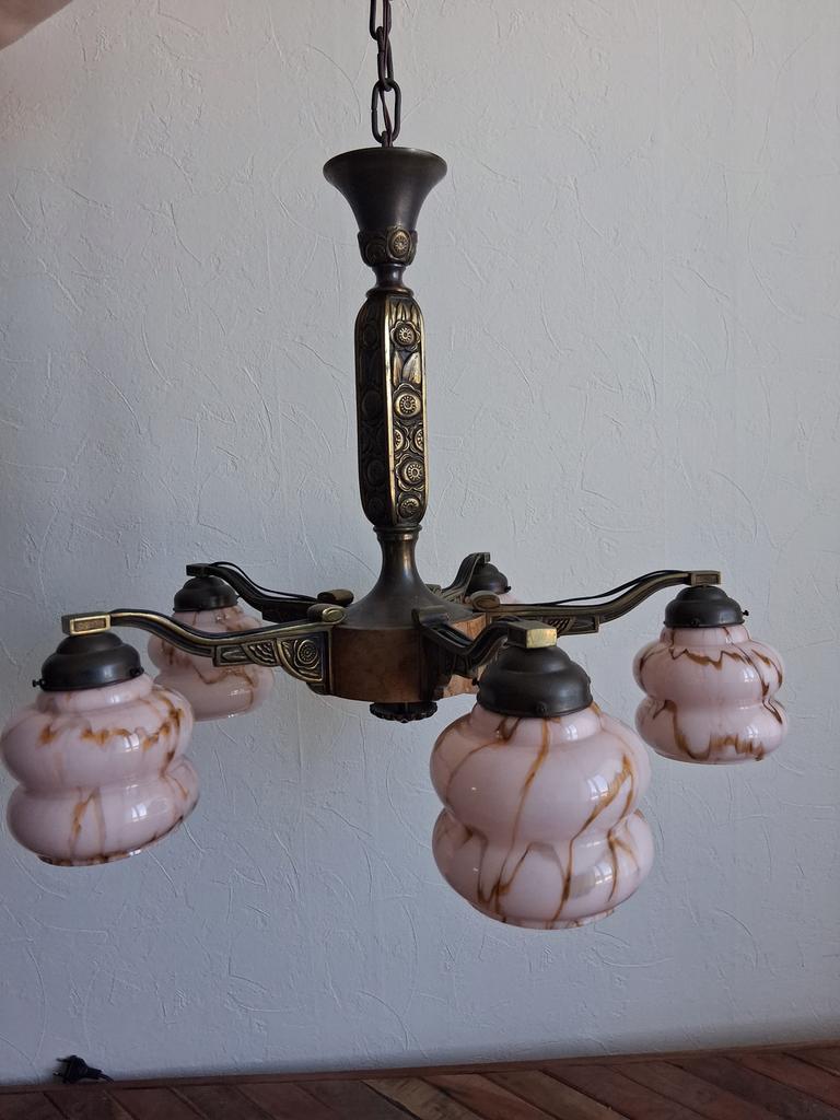 Antieke hanglamp met vijf roze glazen kappen, Ophalen, Zo goed als nieuw