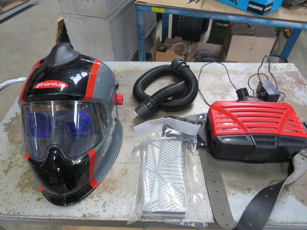 fronius lashelm met afzuiging, Zandhaarweg, Ophalen of Verzenden, Zo goed als nieuw, Fronius