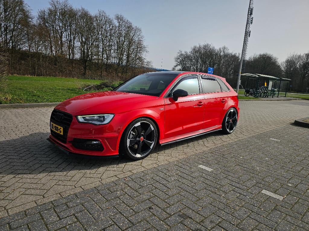 Audi A3 2.0 TDI Sportback 2013 Pano/Sfeerverl vol optie!, Auto's, Audi, Euro 5, Leder en Stof, Adaptive Cruise Control, 140 €/maand