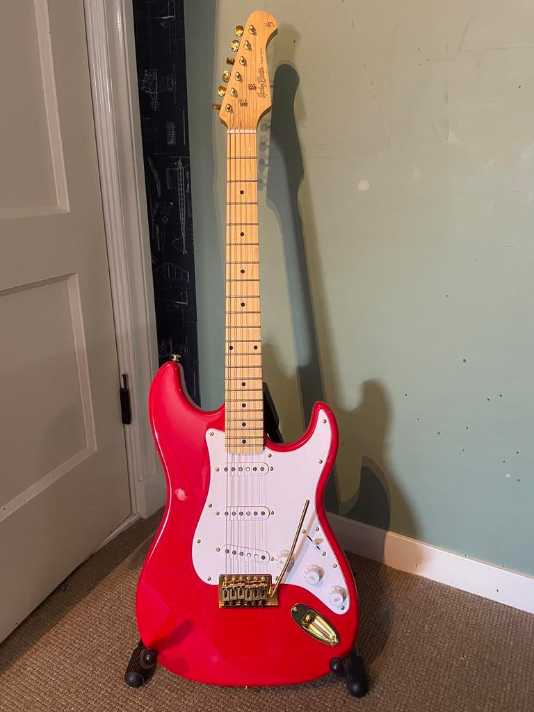 Elektrische gitaar met versterker, plectrums en stemmer, Met versterker, Zo goed als nieuw, Solid body, Ophalen