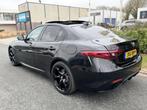 Alfa Romeo Giulia 2.0T Veloce Q4 AWD 280PK Pano•Leder, Automaat, 745 kg, Zwart, Bedrijf