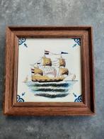 Oude tegels in houten lijst/ molen / boot /, Ophalen of Verzenden