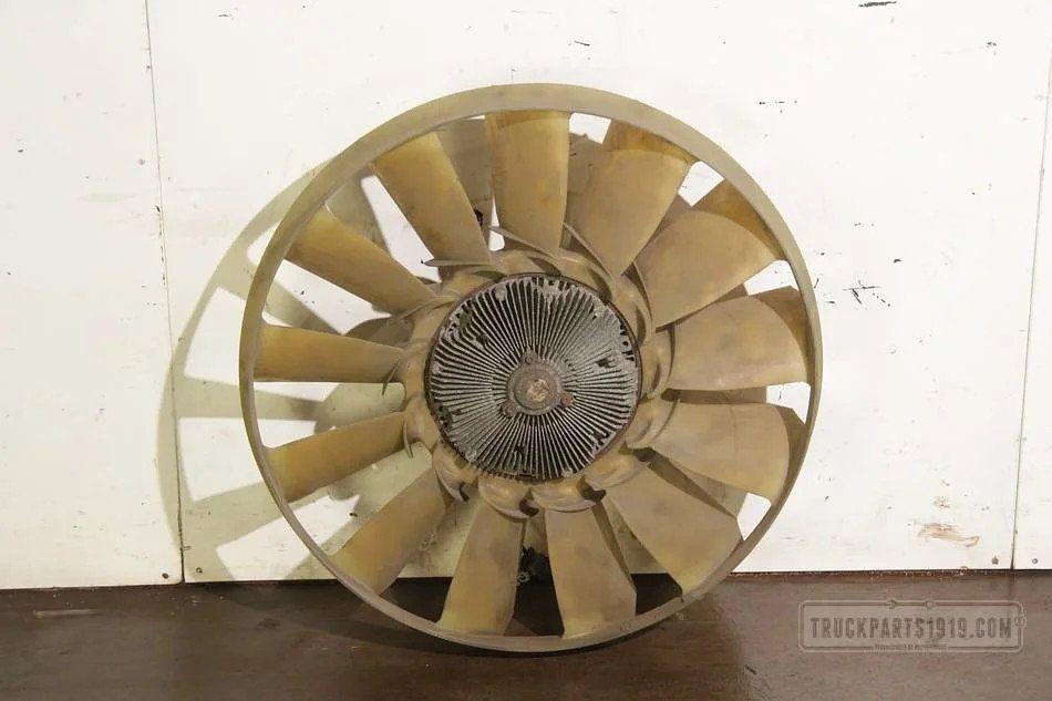 Behr HELLA SERVICE Cooling System Visco koppeling MB MP4, Ophalen, Gebruikt, Overige merken, Motor en Toebehoren