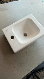 Wastafel - Keramiek - Wit, Doe-het-zelf en Verbouw, Sanitair, Ophalen of Verzenden, Gebruikt, Steen, Wastafel