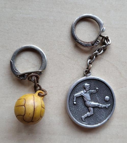 2x Voetbal Real Man sleutelhanger, Verzamelen, Sleutelhangers, Gebruikt, Sport, Ophalen of Verzenden