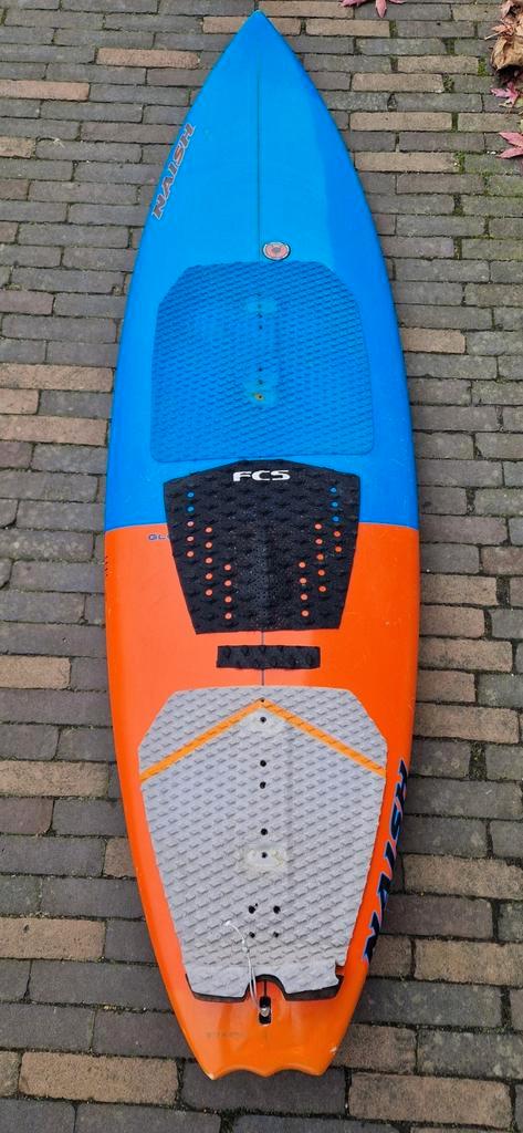Naish Global 5'10", Watersport en Boten, Kitesurfen, Zo goed als nieuw, Directional, Ophalen of Verzenden