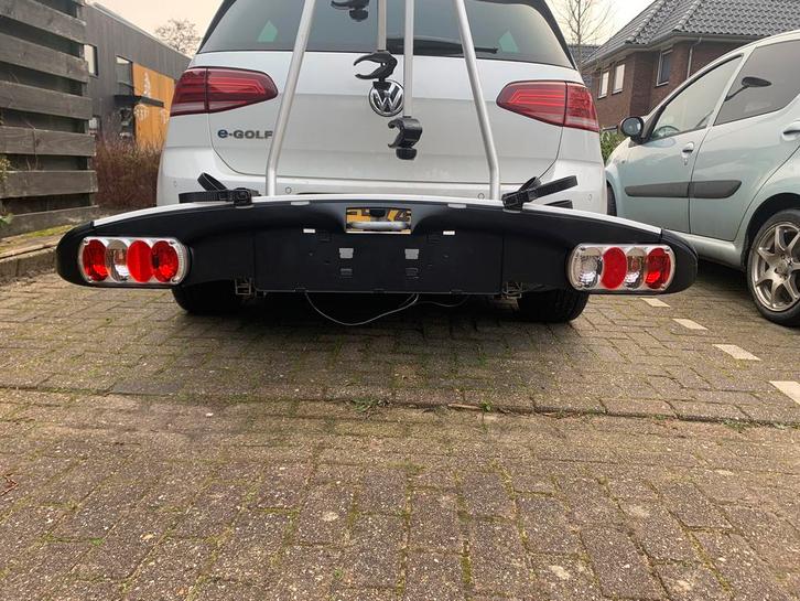 Thule fietsendrager voor 3 e-bike, Auto diversen, Fietsendragers, Zo goed als nieuw, Trekhaakdrager, Ophalen of Verzenden