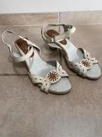 Sandalen maat 39, Wit, Zo goed als nieuw, Sandalen of Muiltjes, Ophalen of Verzenden