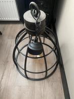 Super grote Zwaren indistriele hanglamp, Huis en Inrichting, Lampen | Hanglampen, Ophalen of Verzenden, Zo goed als nieuw, 50 tot 75 cm
