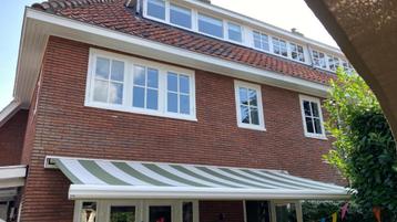 Elektrisch zonnescherm / luifel beschikbaar voor biedingen