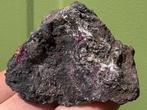 Erytriet - Erytrien - Kobaltbloem ruw mineralen, Verzamelen, Mineralen en Fossielen, Ophalen of Verzenden, Mineraal