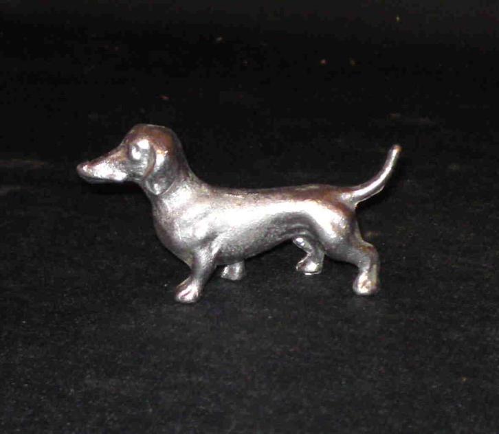 Fraaie tinnen teckel !, Verzamelen, Dierenverzamelingen, Zo goed als nieuw, Beeldje of Figuurtje, Hond of Kat, Ophalen